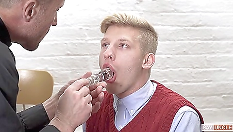 Sexy younger gets her face full of cum